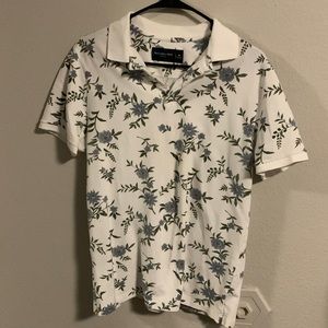 Abercrombie & Fitch mens size medium
